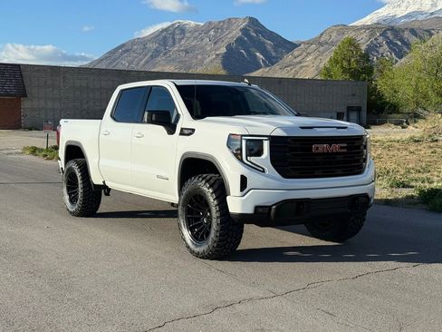 Used 2022 GMC Sierra 1500 Elevation AWD/4WD image 1