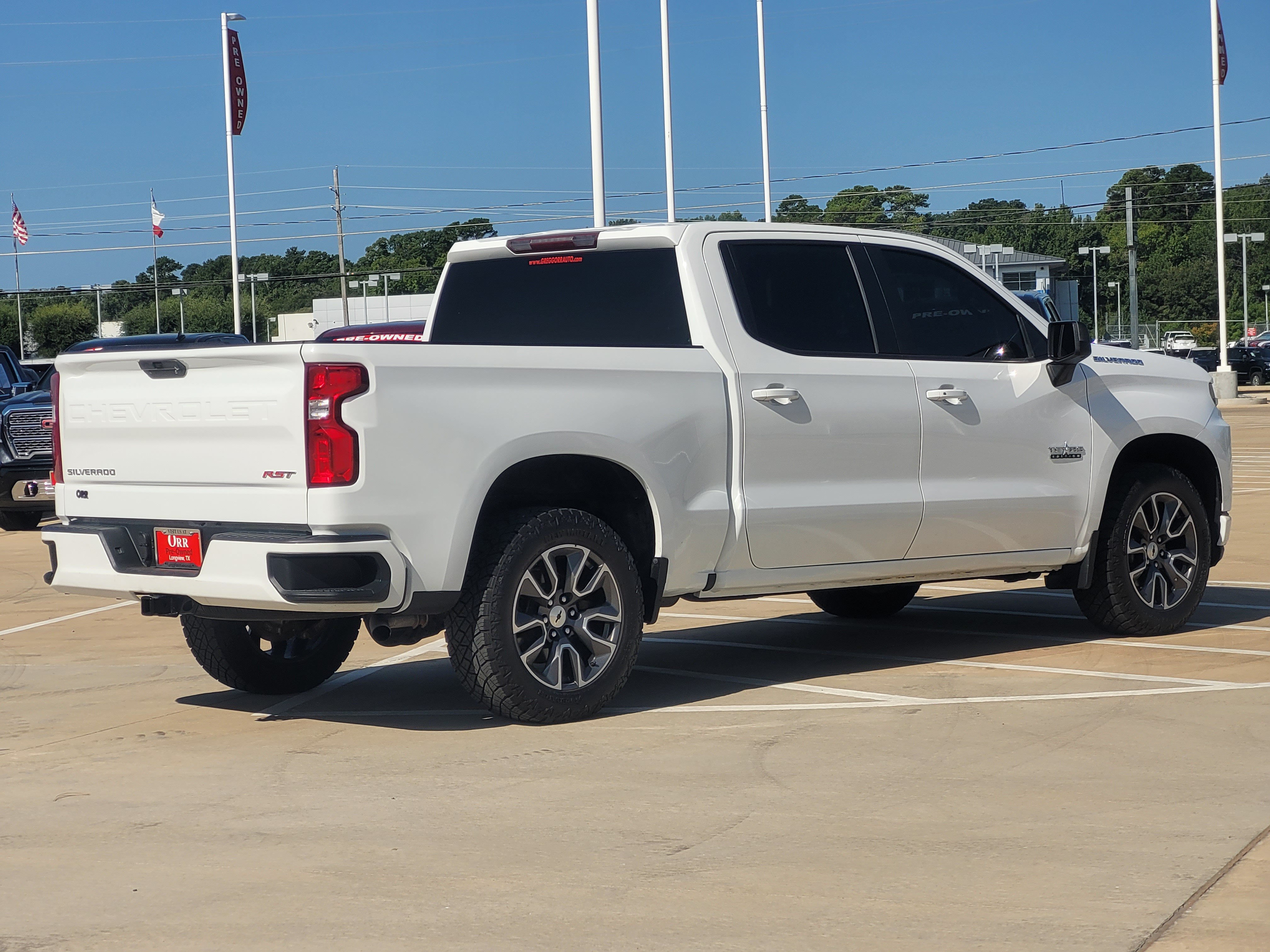 Used 2020 Chevrolet Silverado 1500 RST w/ Texas Edition RWD image 4