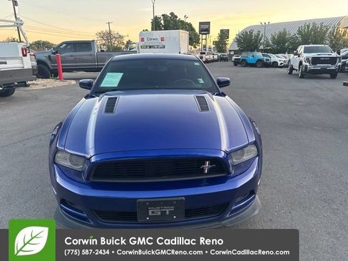 Used 2013 Ford Mustang GT Premium w/ Electronics Pkg RWD image 3
