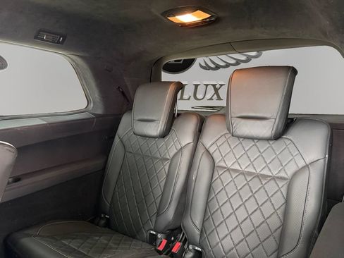 Used 2015 Mercedes-Benz GL 550 4MATIC w/ Driver Assistance Package image 29