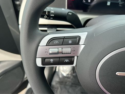 New 2026 Hyundai Tucson SE image 32