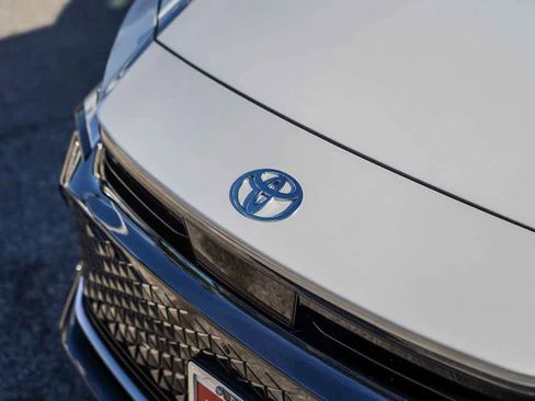 New 2026 Toyota Crown Limited image 3