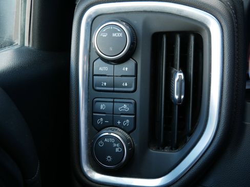 Used 2022 Chevrolet Silverado 1500 RST image 14