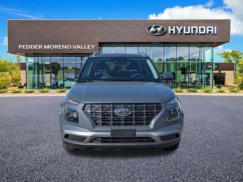 Used 2026 Hyundai Venue SEL image 8