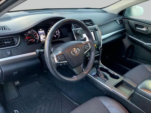 Used 2017 Toyota Camry SE FWD image 17