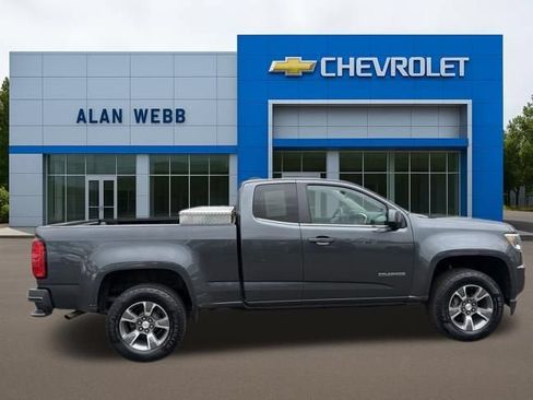 Used 2016 Chevrolet Colorado LT w/ LT Convenience Package RWD image 2
