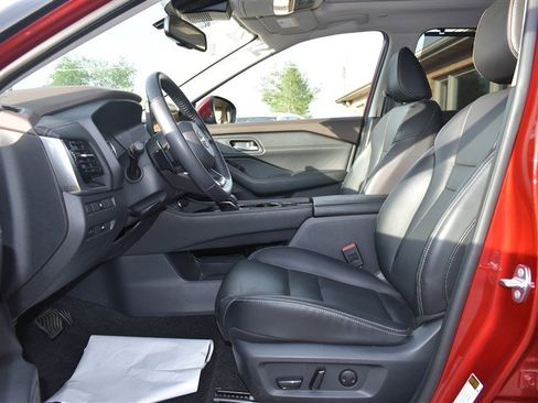 Used 2022 Nissan Rogue SL w/ SL Premium Package image 12