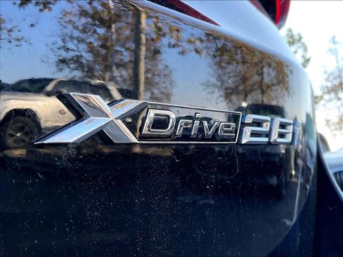 Used 2025 BMW X1 xDrive28i w/ Convenience Package image 11