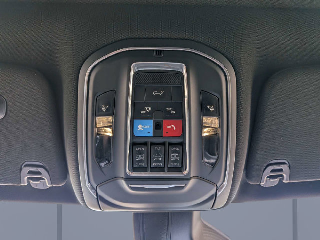Used 2024 Jeep Wagoneer 4WD w/ Premium Group I image 24