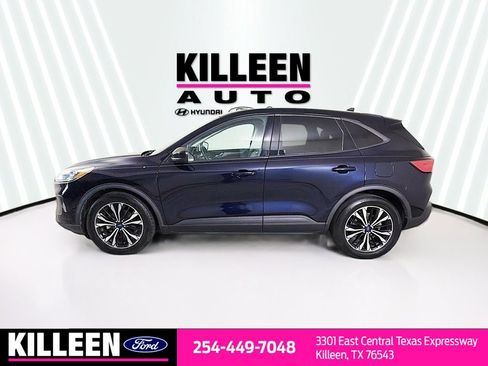 Used 2021 Ford Escape SE w/ SE Sport Appearance Package FWD image 4