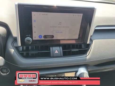 Used 2024 Toyota RAV4 XLE AWD/4WD image 28