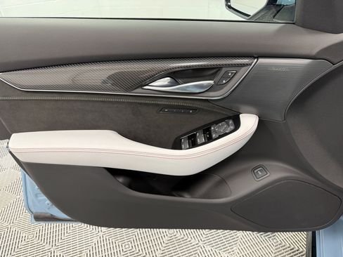 Used 2025 Cadillac CT5 V Blackwing w/ Super Cruise 1 Package image 12