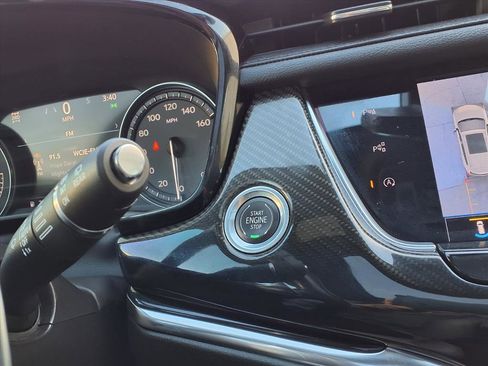 Used 2022 Cadillac XT6 Sport w/ Technology Package image 27