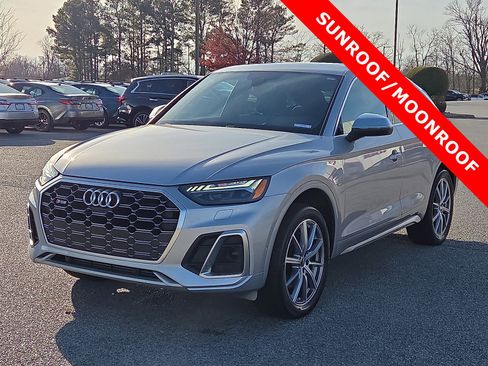 Used 2023 Audi SQ5 Prestige w/ Prestige Package image 2