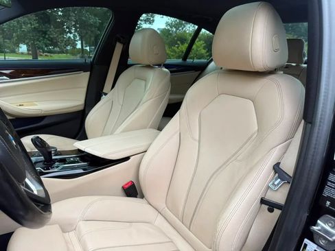Used 2019 BMW 530i xDrive AWD/4WD image 15
