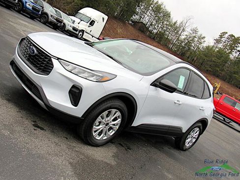 New 2025 Ford Escape Active w/ Active Premium Tech Pack image 26