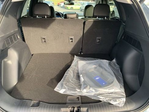 New 2026 Ford Escape SE w/ PHEV Premium Package FWD image 29