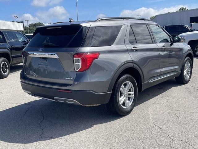 Used 2022 Ford Explorer XLT w/ Equipment Group 202A AWD/4WD image 3