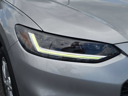 Used 2023 Honda HR-V LX image 7