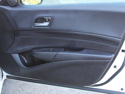 Used 2019 Acura ILX image 35