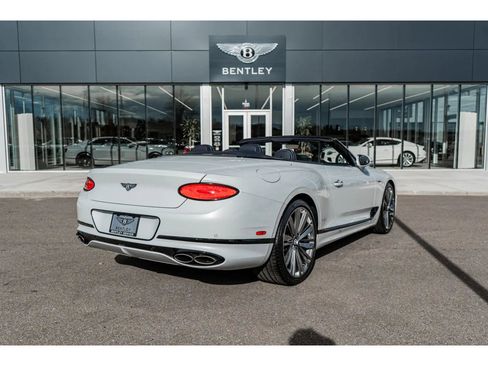 Used 2024 Bentley Continental GT Speed image 12