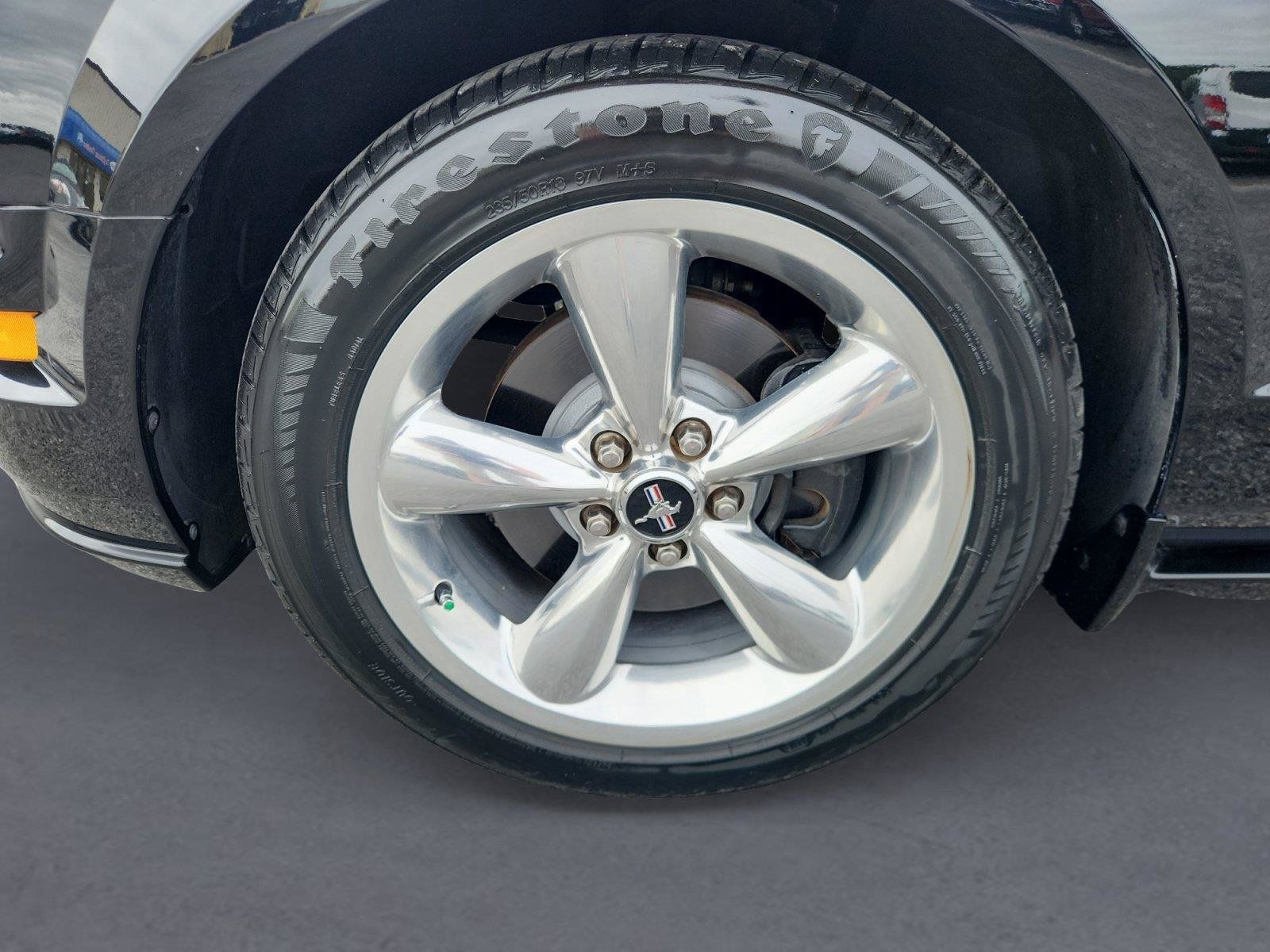 Used 2009 Ford Mustang GT RWD image 9