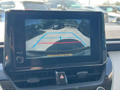 Used 2023 Toyota Corolla LE FWD image 28