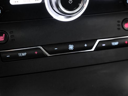 Used 2019 Ford Edge Titanium image 26