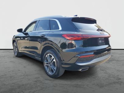 Used 2025 Audi Q5 Premium w/ Convenience Package