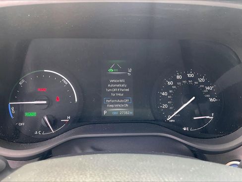 Used 2024 Toyota Sienna LE image 25