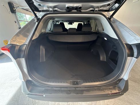 Used 2023 Toyota RAV4 XLE w/ Convenience Package AWD/4WD image 20