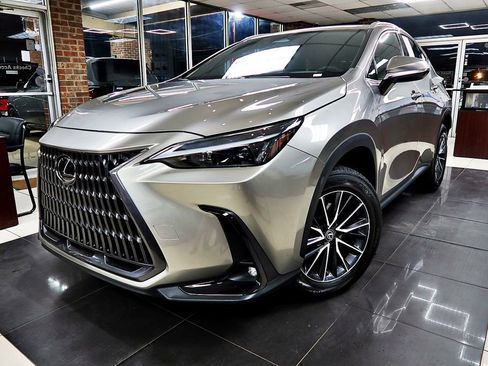 Used 2024 Lexus NX 250 FWD image 1