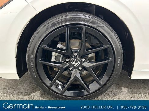 Used 2025 Honda Civic Sport image 13