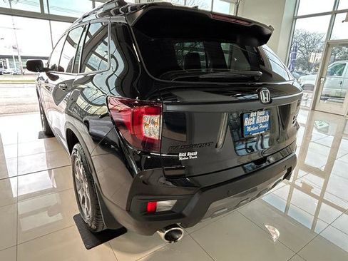 Used 2022 Honda Passport TrailSport image 9