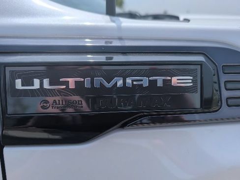 Used 2024 GMC Sierra 2500 Denali Ultimate w/ Max Trailering Package AWD/4WD image 9