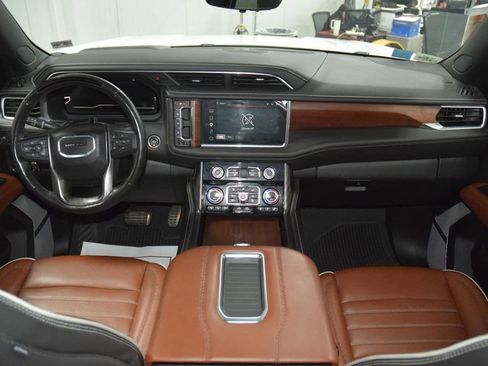 Used 2024 GMC Yukon Denali Ultimate AWD/4WD image 33