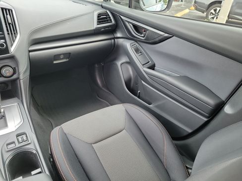 Used 2018 Subaru Crosstrek 2.0i Premium AWD/4WD image 18