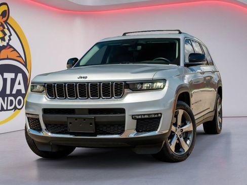 Used 2021 Jeep Grand Cherokee L Limited RWD image 2