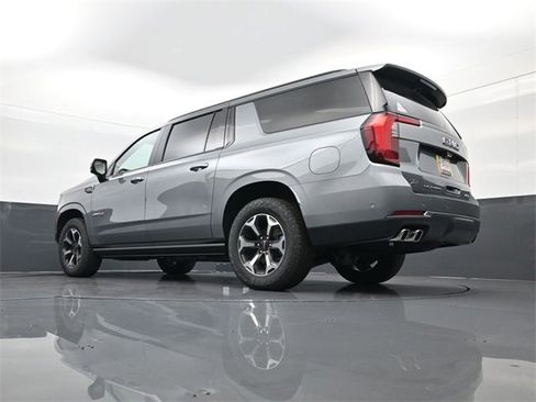 New 2026 GMC Yukon XL AT4 w/ AT4 Premium Plus Package image 28