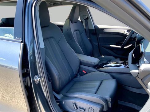 Used 2026 Audi A6 Premium Plus w/ Premium Plus Package AWD/4WD image 8