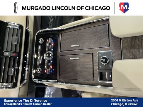 Used 2024 Lincoln Navigator Reserve AWD/4WD image 25