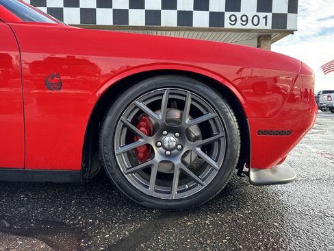 Used 2016 Dodge Challenger R/T Scat Pack image 9