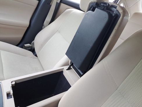 Used 2015 Nissan Altima 2.5 SV w/ Convenience Package image 31