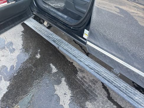 Used 2023 Lincoln Navigator Black Label image 9