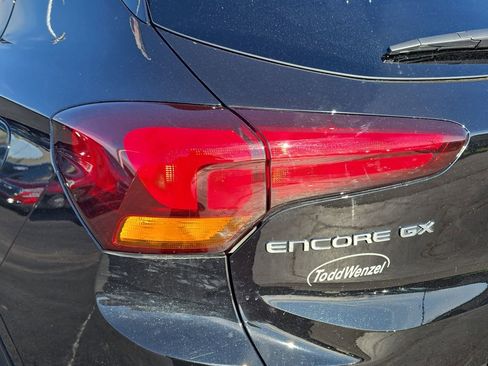 Certified 2024 Buick Encore GX Preferred w/ Comfort Package FWD image 33