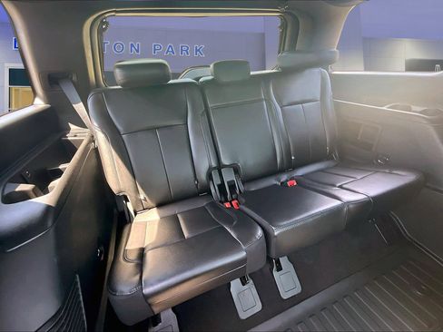 Certified 2020 Ford Expedition XLT w/ Equipment Group 202A RWD image 26