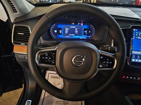 Certified 2023 Volvo XC90 B6 Plus AWD/4WD image 18
