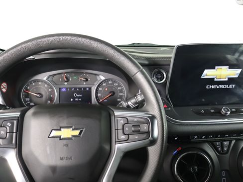 Used 2025 Chevrolet Blazer LT image 16