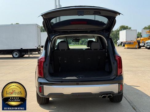 Used 2025 Kia Telluride S AWD/4WD image 18