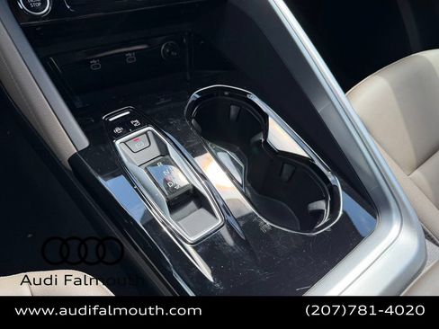 Used 2025 Audi Q5 Premium w/ Convenience Package AWD/4WD image 40
